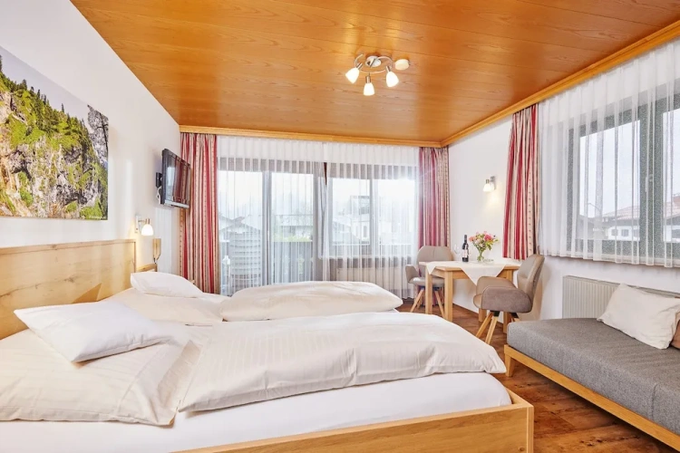 Comfort Triple room with balcony