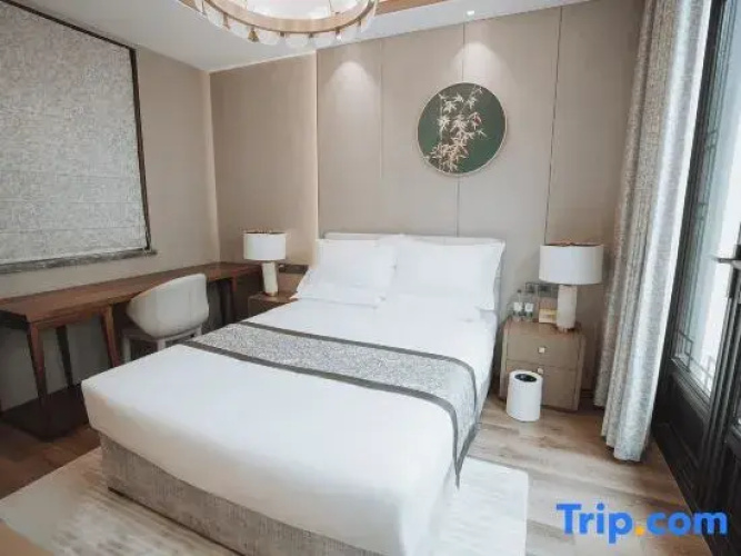 Man · Wenquan Homestay