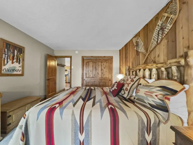 Be310 Bridge End Pet Friendly 2 Bedroom Condo by RedAwning