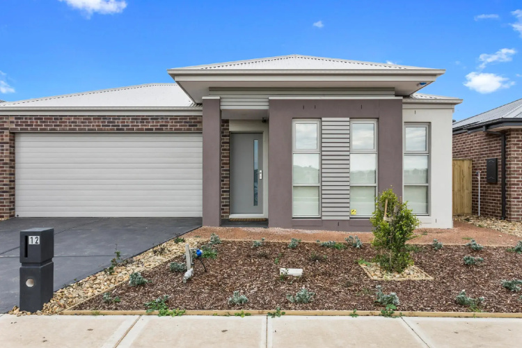 Serviced Houses Point Cook