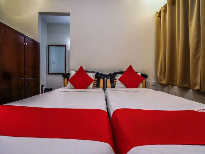 OYO 15928 Hotel Midtown