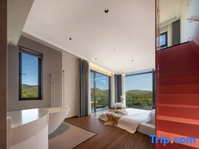 Double Duplex Apartment with mountain view