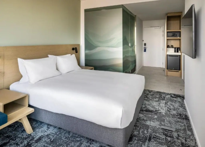 Standard Double room with city view