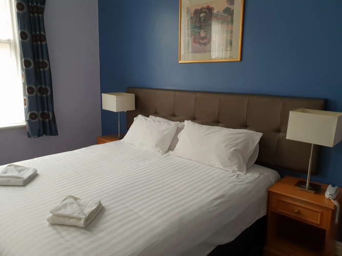 County Hotel