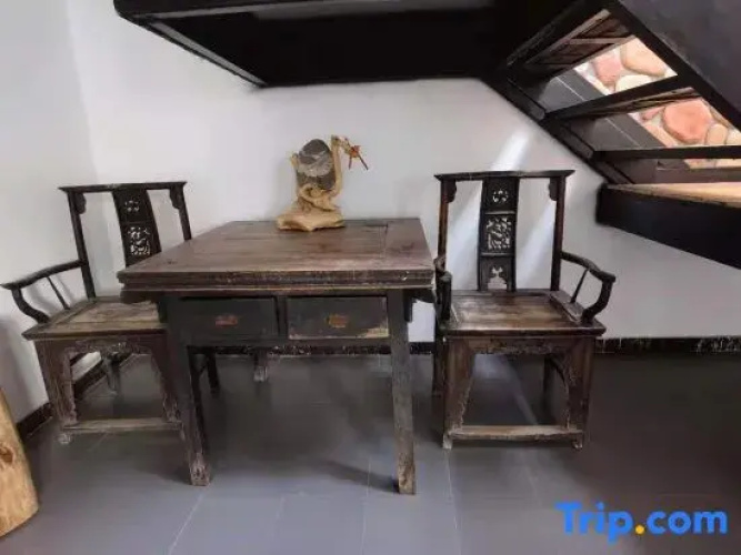Haifeng Inn