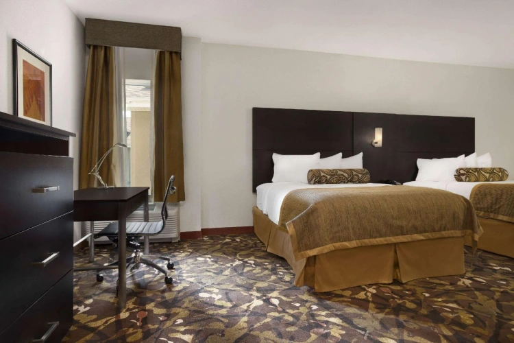 Standard Quadruple room