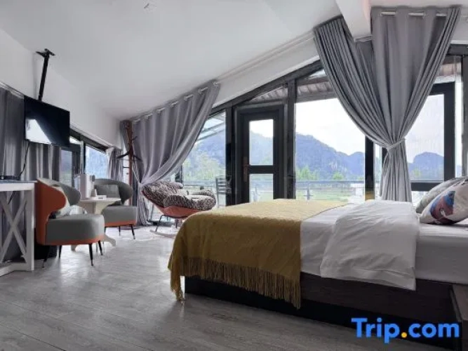 Standard Double room with lake view