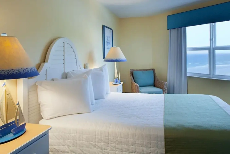 2 Bedrooms Deluxe Suite with ocean view