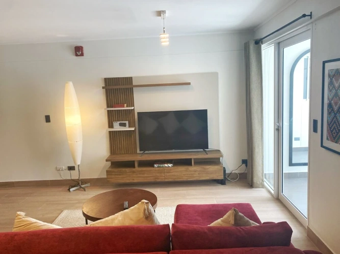 2 Bedrooms Apartment