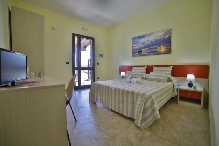 Standard Double room with garden view