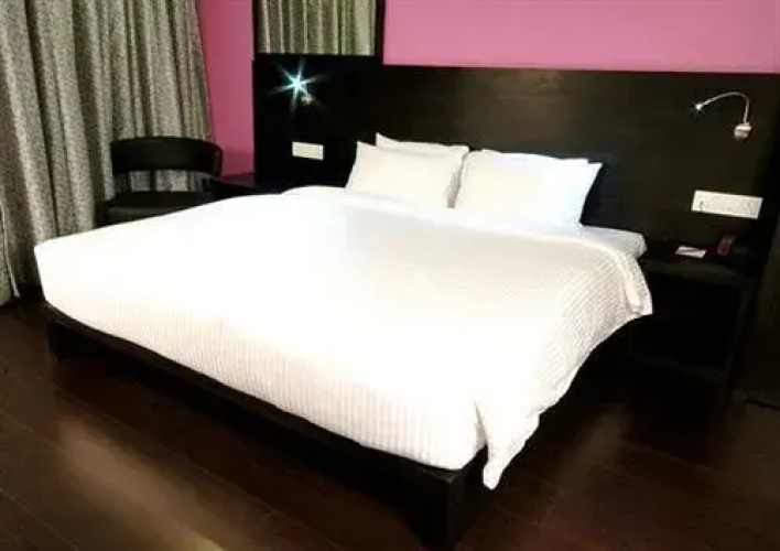 Clarks Inn Suites Pune