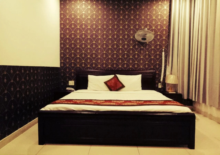 Paris Hotel