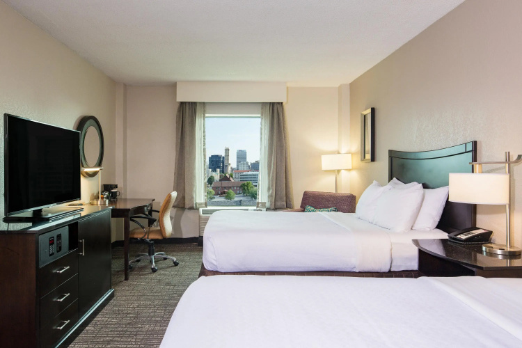 Crowne Plaza Memphis Downtown by IHG
