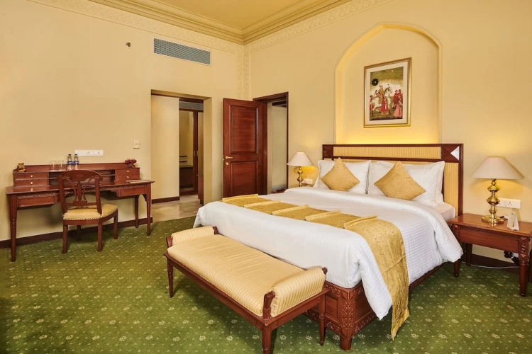 Royal Quadruple room