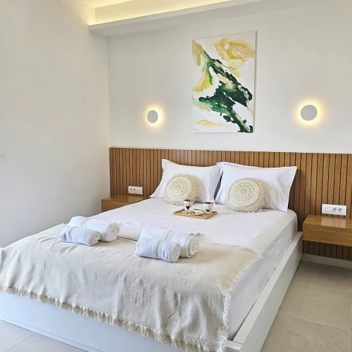 Ares Beachfront Luxury Rooms