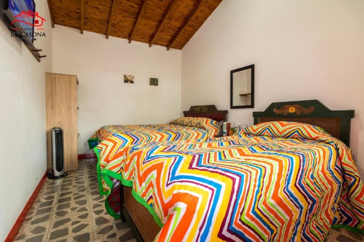 Standard Triple room