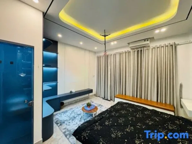 Triple Cottage