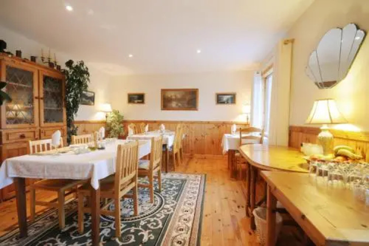 Lough Dan House