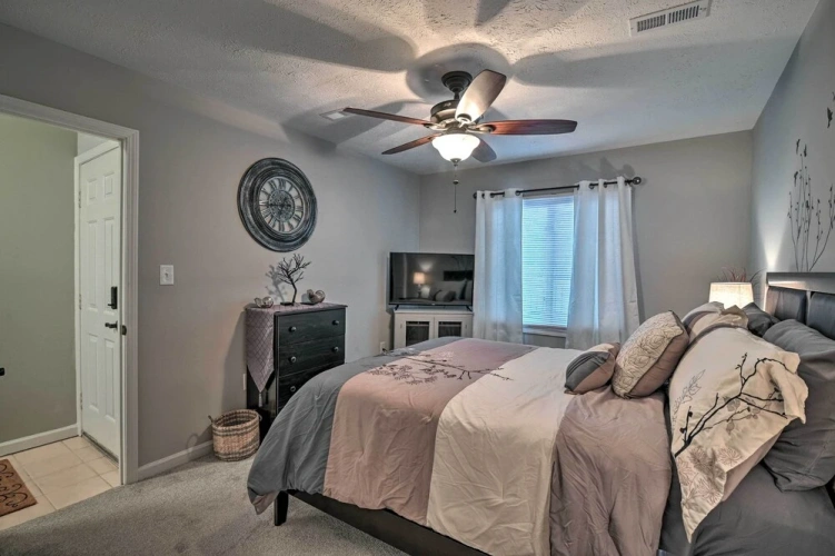 1 Bedroom Apartment