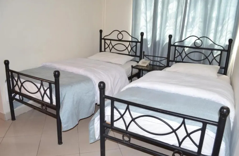 Arusha Naaz Hotel