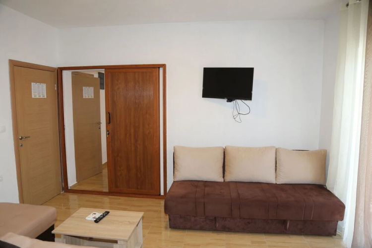 Exceptional 1-bed Apartment in Ulcinj