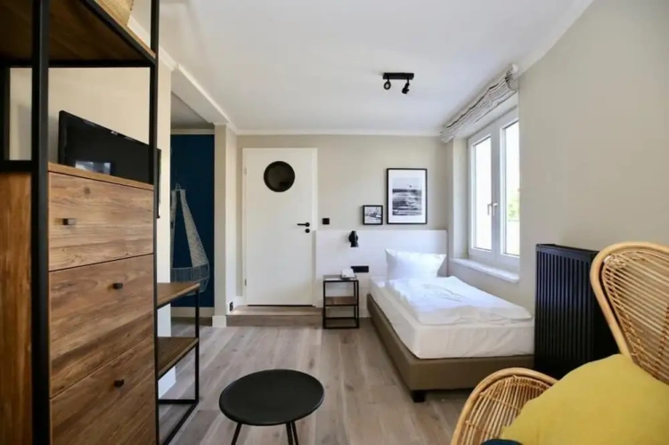 Standard Single room