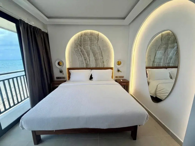 Coral Strand Smart Choice Hotel