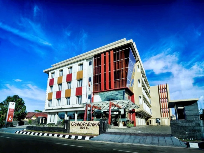 Superior Double room with city view