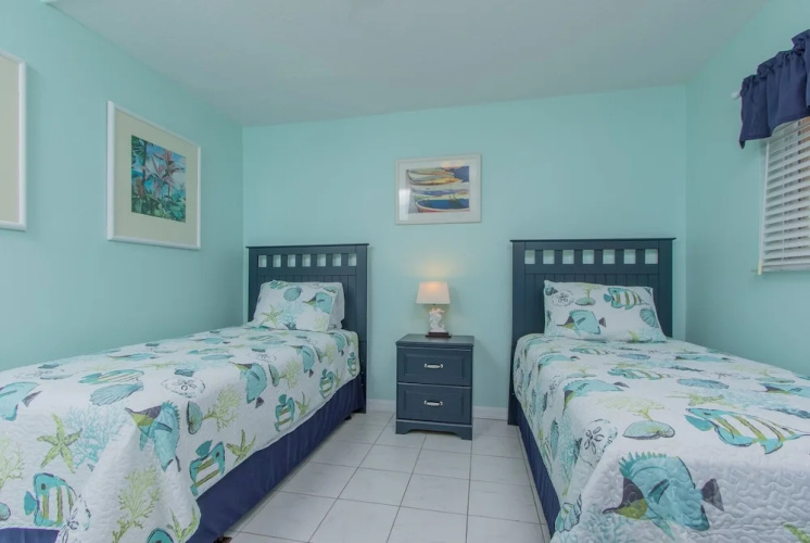 Pelican Inlet F137
