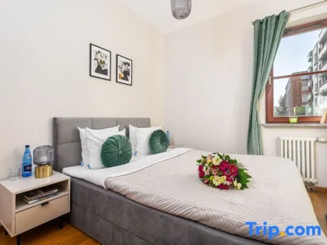 3 Bedrooms Apartment