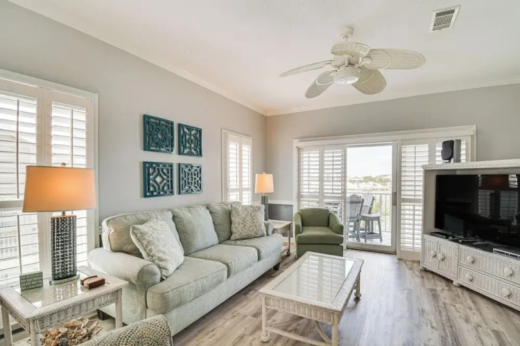 Orange Beach Waterfront Condo w/ Pool Access!