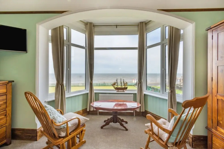 Beachside Apartment