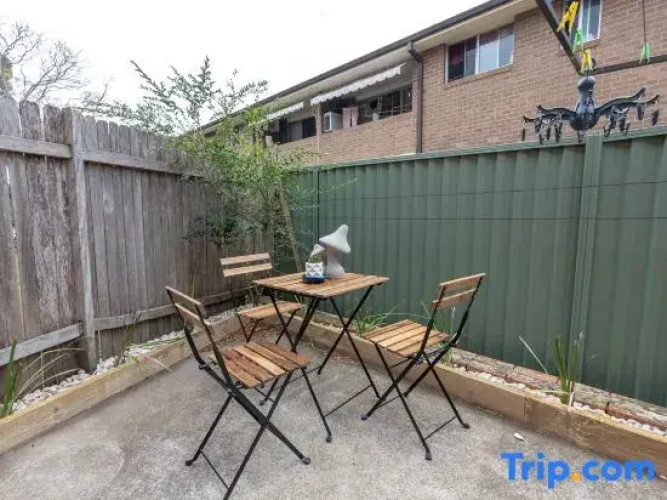Bright & Cozy Rooms – Easy Access to Train & Olympic Park