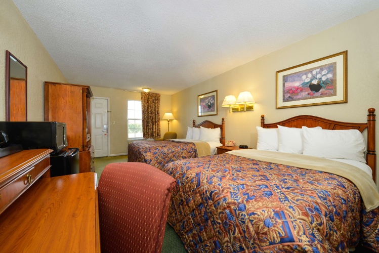 Standard Quadruple room