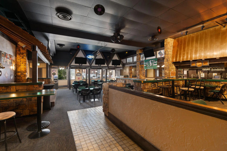 Ramada Plaza by Wyndham Regina Downtown photo 26