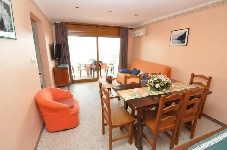 La Solana Apartments