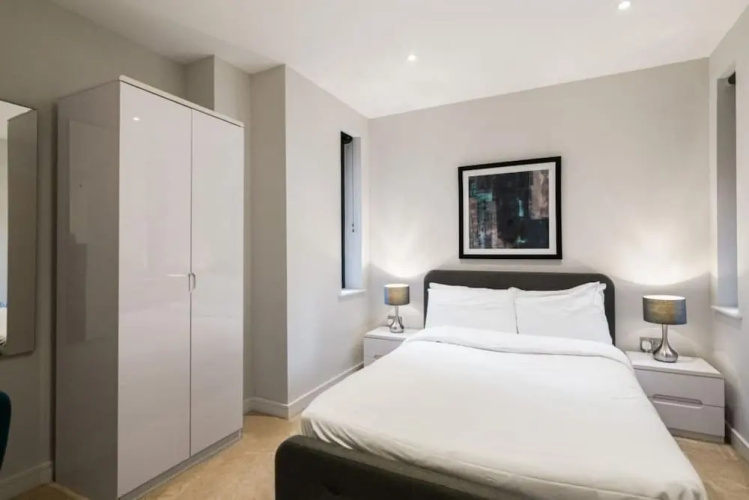 The Hampstead Crib - Bewitching 2bdr Flat With Balcony
