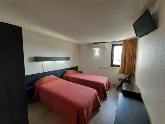 Economy Twin room