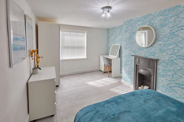 Host Stay Ocean Queen Cottage