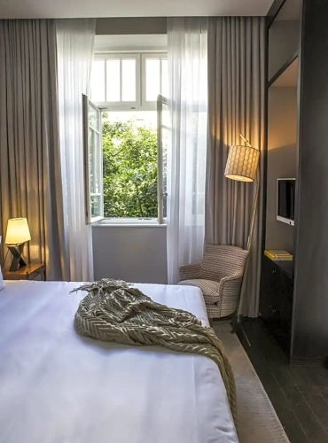 Double Suite
