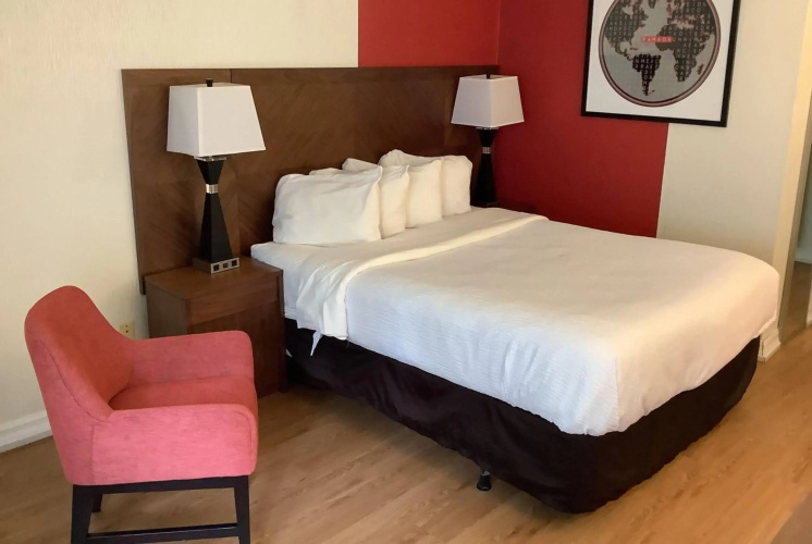 Ramada by Wyndham Arnprior
