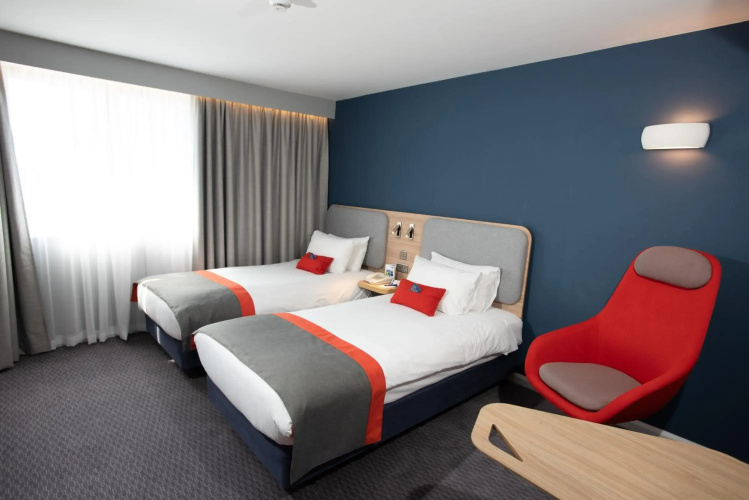 Knowsley Inn & Lounge
