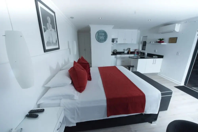 Vrede Self Catering