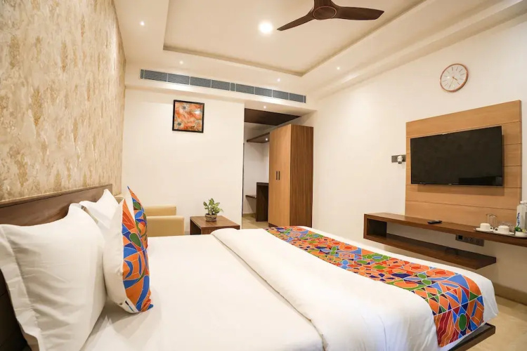 FabHotel 7 Hills