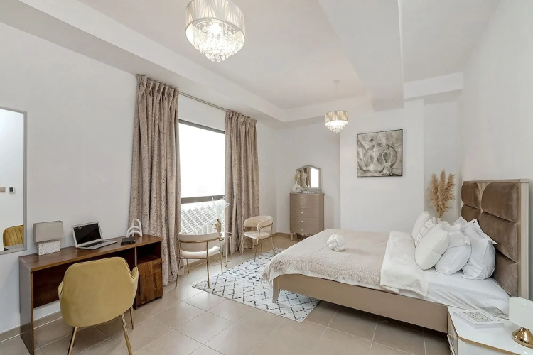2BR apartment 2 minutes to beach Amwaj 4