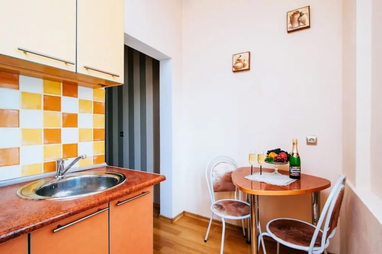 1 Bedroom Apartment