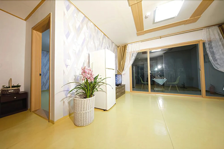 Yeongheung-do Lumiere Pension