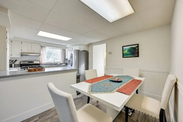 3 Mi to Auburn Station! Commuter-friendly Home