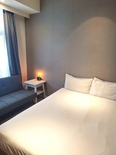AKA Hotel