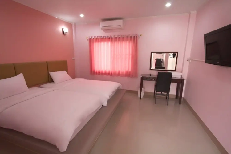 Economy Twin room with balcony